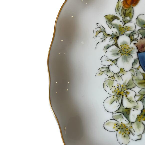 Beatrix Potter Peter Rabbit Easter Flowers & Butterflies Dinner Plates Set of 4 - Picture 11 of 15